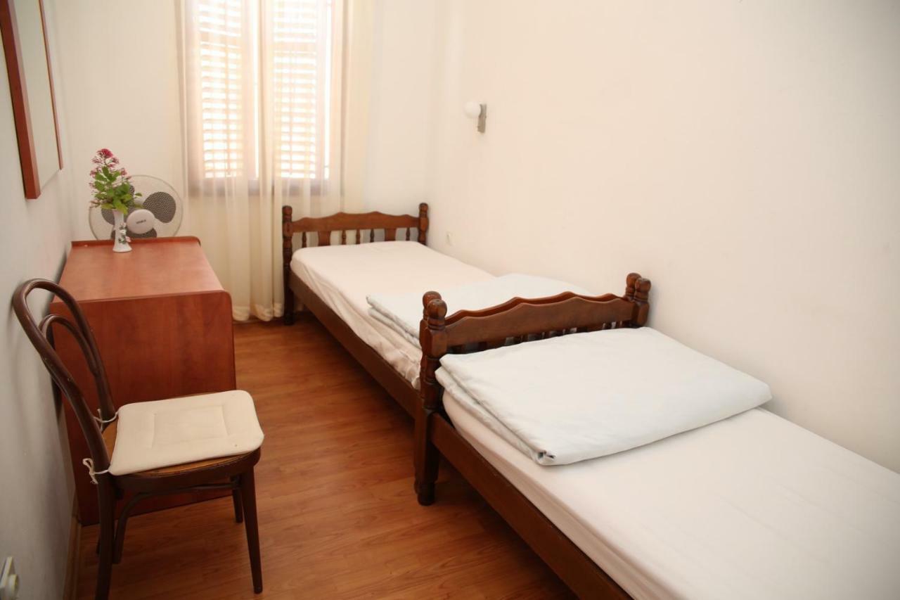 Apartments Fjaka 스베티필립아이자코브 외부 사진